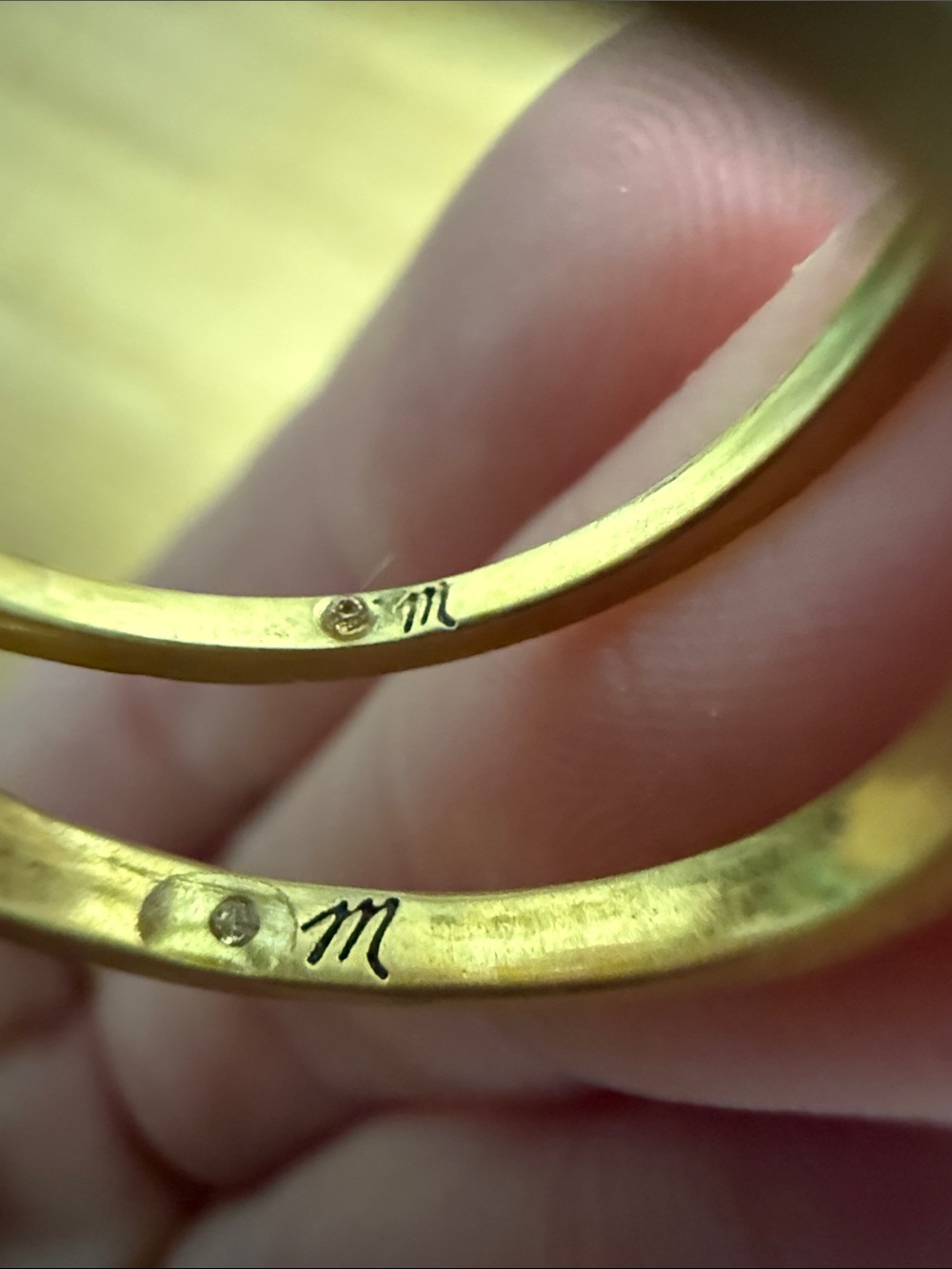 Set of two gold tone Madewell rings with rhinestone accents dainty simple - Picture 4 of 5